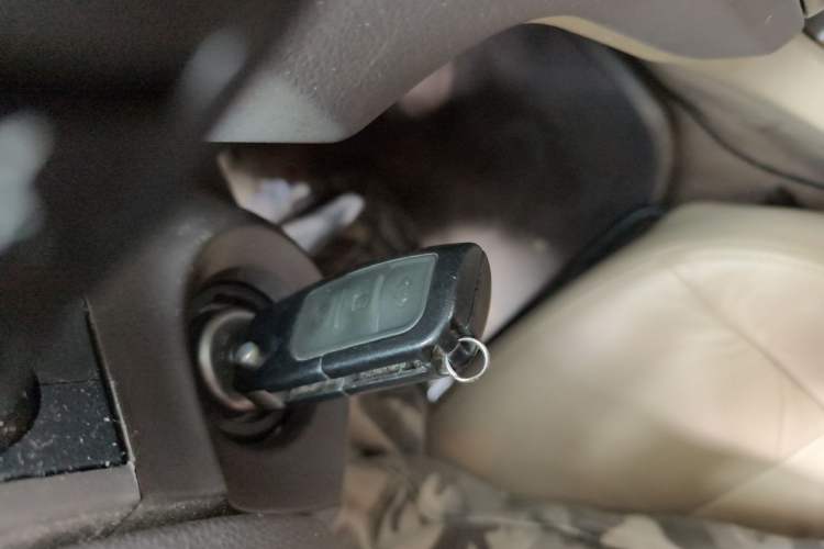 Used Ford Focus 2009 Sedan 1.8L Automatic Fashion Edition Vehicle Key