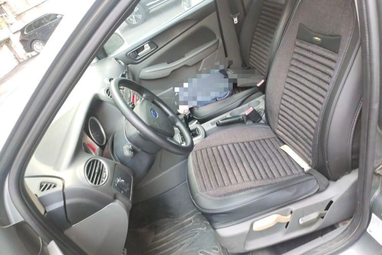 Used Ford Focus 2009 Hatchback 1.8L Manual Comfort Model Left Front Seat
