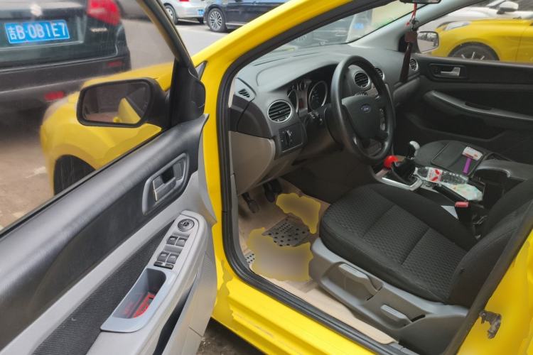 Used Ford Focus 2009 Hatchback 1.8L Manual Comfort Model Driver Seat