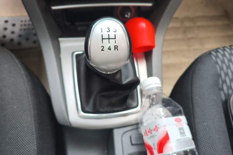 Used Ford Focus 2009 Hatchback 1.8L Manual Comfort Model Gear Lever