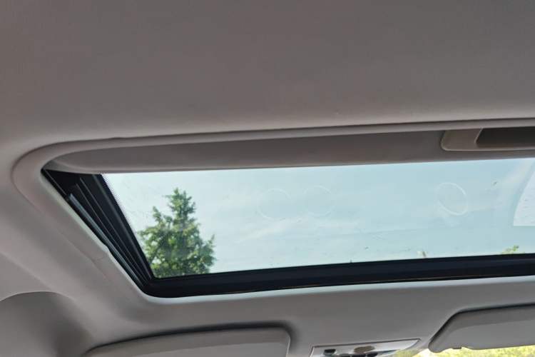 Used Ford Focus 2009 Hatchback 2.0L Manual Sport Model Headliner