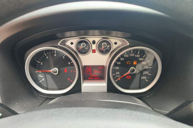 Used Ford Focus 2009 Hatchback 1.8L Manual Comfort Model Instrument Cluster