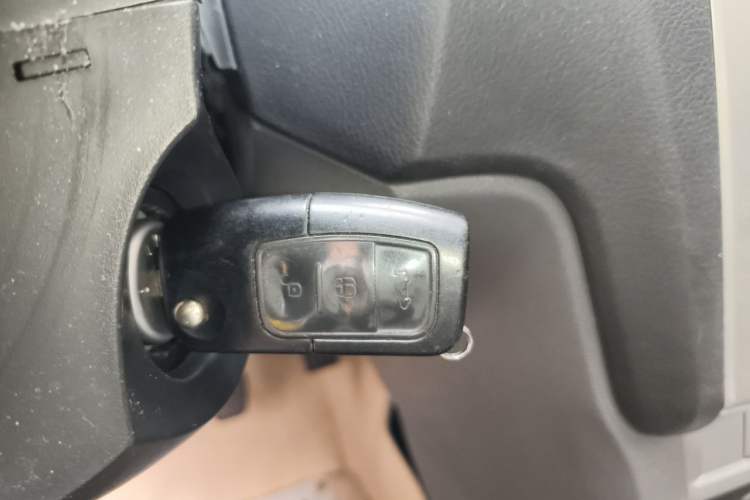 Used Ford Focus 2009 Hatchback 1.8L Manual Comfort Model Vehicle Key