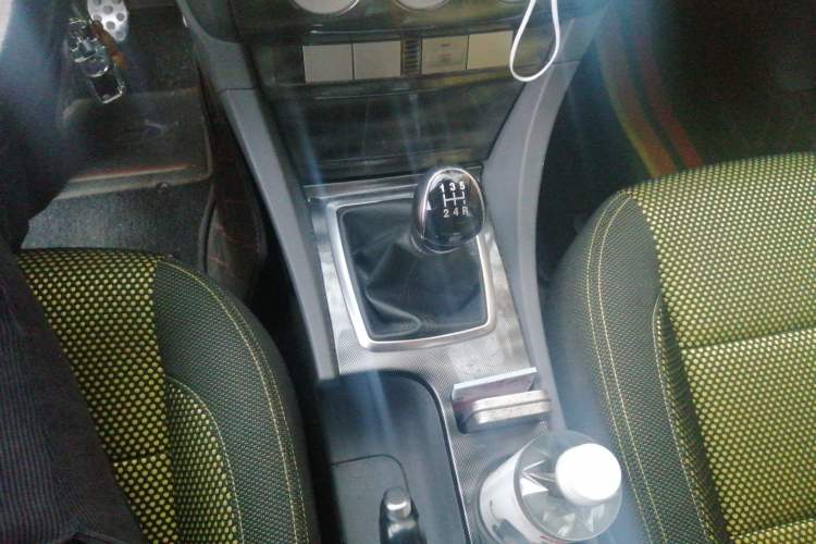 Used Ford Focus 2010 Hatchback 2.0L SVP Limited Edition Gear Lever