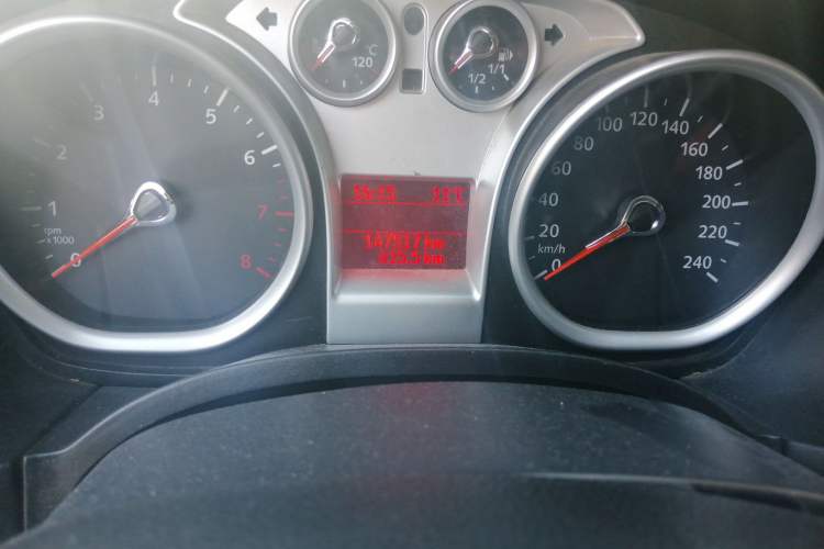 Used Ford Focus 2010 Hatchback 2.0L SVP Limited Edition Odometer Close Up