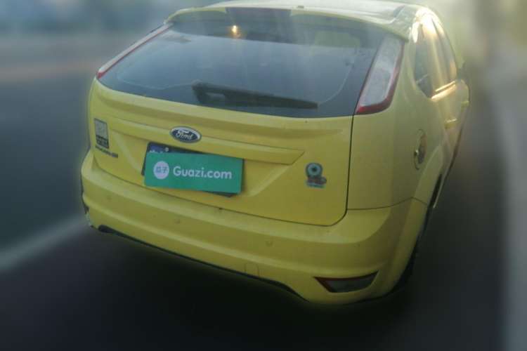 Used Ford Focus 2010 Hatchback 2.0L SVP Limited Edition Rear Right 45 Deg