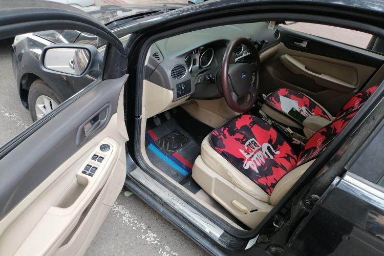 Used Ford Focus 2011 Sedan 1.8L Manual Classic Model Driver Seat