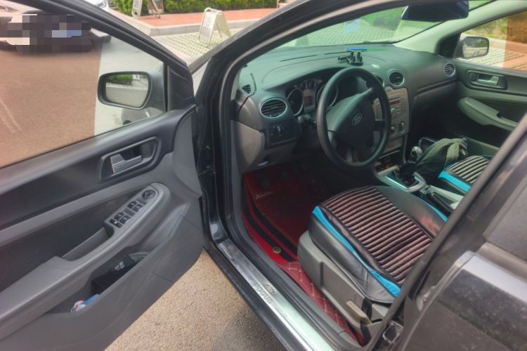 Used Ford Focus 2011 Hatchback 1.8L Manual Classic Model Driver Seat