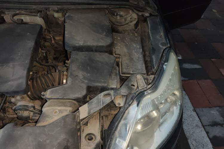 Used Ford Focus 2011 Sedan 1.8L Automatic Fashion Edition Engine Bay Left