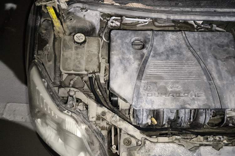 Used Ford Focus 2011 Sedan 1.8L Automatic Fashion Edition Engine Bay Right