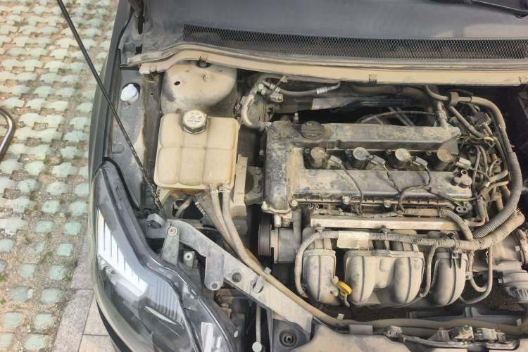 Used Ford Focus 2011 Hatchback 1.8L Manual Classic Model Engine Bay Right
