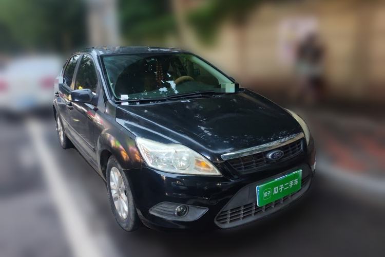 Used Ford Focus 2011 Sedan 1.8L Automatic Fashion Edition Front Right 45 Deg