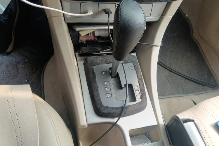 Used Ford Focus 2011 Hatchback 1.8L Automatic Fashion Edition Gear Lever