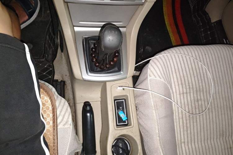Used Ford Focus 2011 Sedan 1.8L Manual Comfort Model Gear Lever