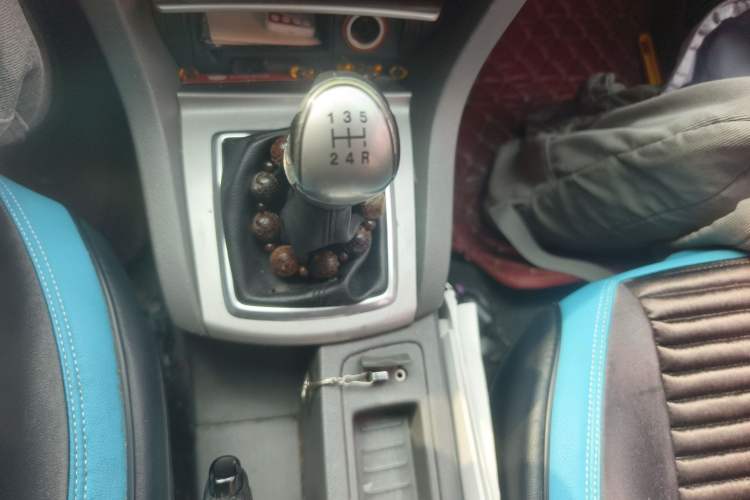 Used Ford Focus 2011 Hatchback 1.8L Manual Classic Model Gear Lever