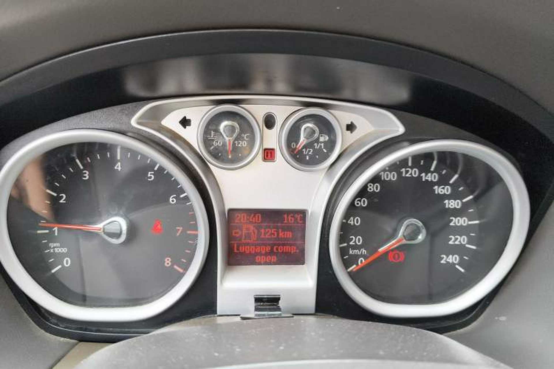 Used Ford Focus 2011 Sedan 1.8L Manual Classic Model Instrument Cluster