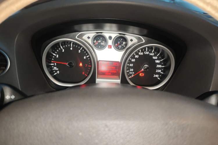 Used Ford Focus 2011 Sedan 1.8L Automatic Fashion Edition Instrument Cluster