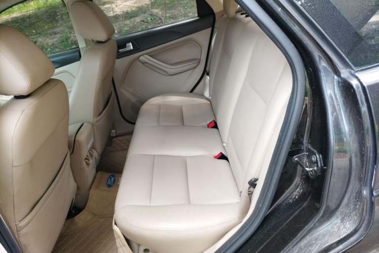 Used Ford Focus 2011 Hatchback 1.8L Automatic Fashion Edition Left Rear Seat