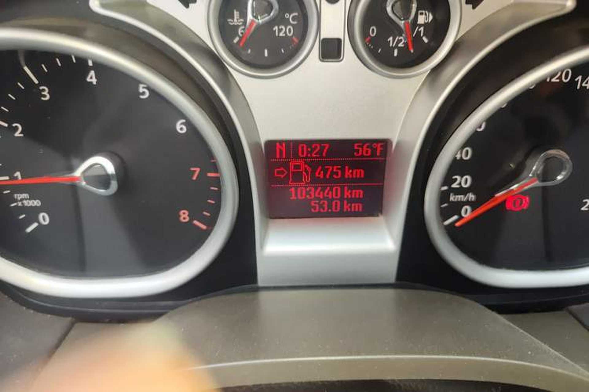 Used Ford Focus 2011 Sedan 1.8L Automatic Fashion Edition Odometer Close Up