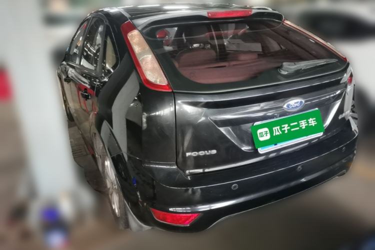Used Ford Focus 2011 Hatchback 1.8L Automatic Fashion Edition Rear Left 45 Deg