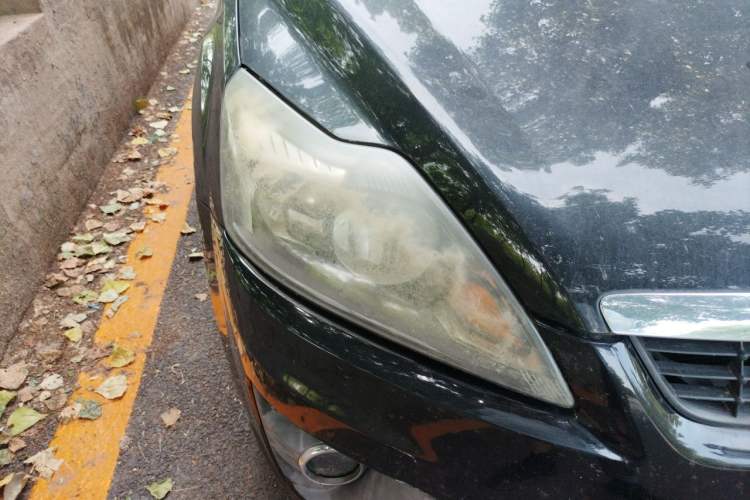 Used Ford Focus 2011 Hatchback 1.8L Automatic Fashion Edition Right Front Headlight