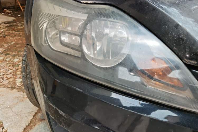 Used Ford Focus 2011 Hatchback 1.8L Automatic Fashion Edition Right Front Headlight