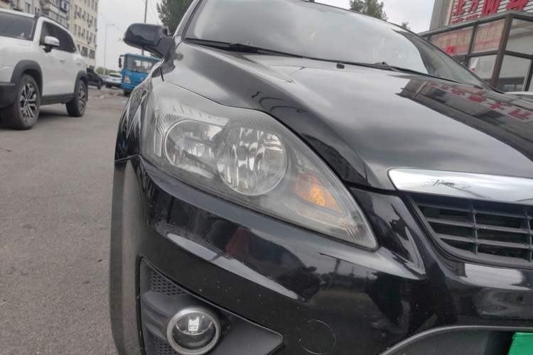Used Ford Focus 2011 Hatchback 1.8L Automatic Fashion Edition Right Front Headlight