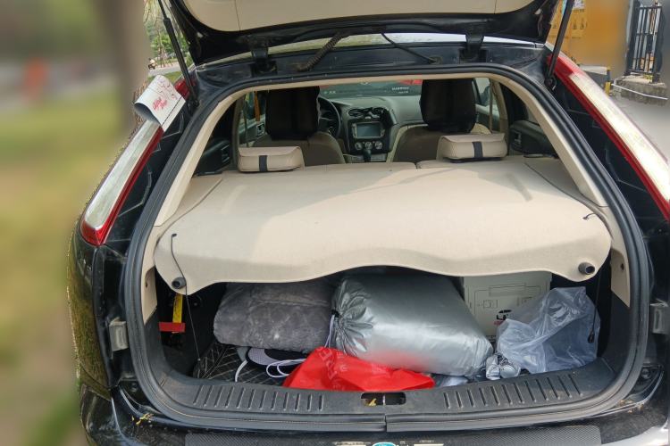 Used Ford Focus 2011 Hatchback 1.8L Automatic Fashion Edition Trunk
