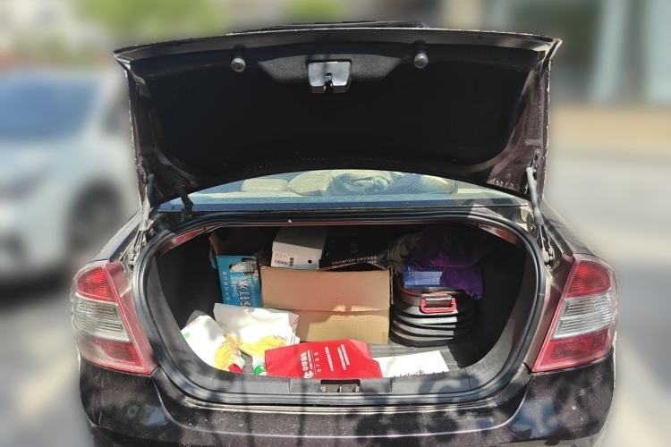 Used Ford Focus 2011 Sedan 1.8L Manual Comfort Model Trunk
