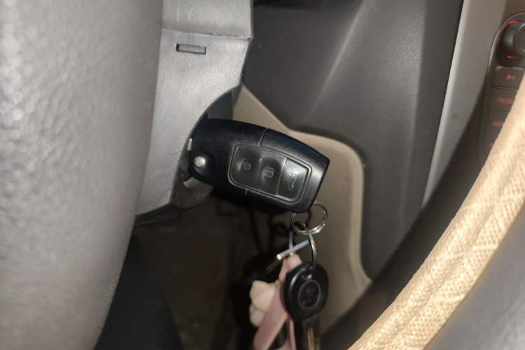Used Ford Focus 2011 Sedan 1.8L Automatic Fashion Edition Vehicle Key