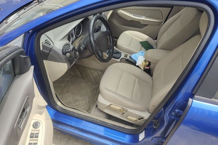 Used Ford Focus 2011 Hatchback 1.8L Automatic Fashion Edition Driver Seat