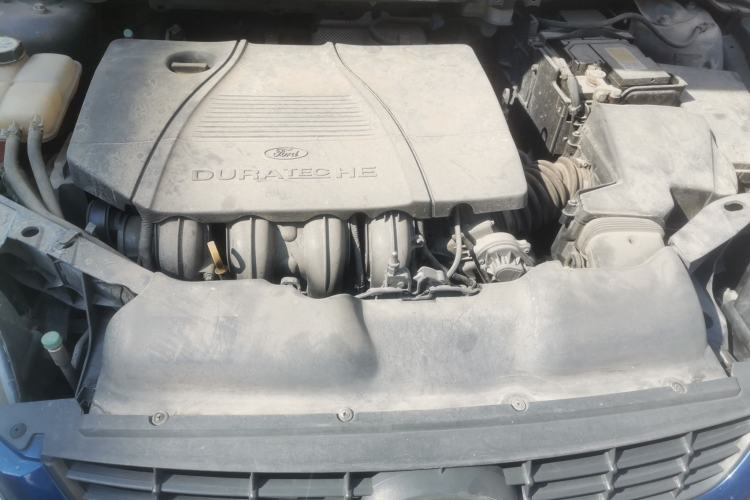 Used Ford Focus 2011 Sedan 1.8L Automatic Fashion Edition Engine Bay