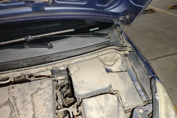 Used Ford Focus 2011 Sedan 1.8L Automatic Fashion Edition Engine Bay Left