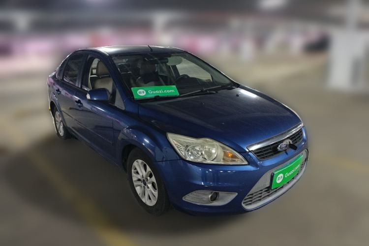 Used Ford Focus 2011 Sedan 1.8L Automatic Fashion Edition Front Right 45 Deg