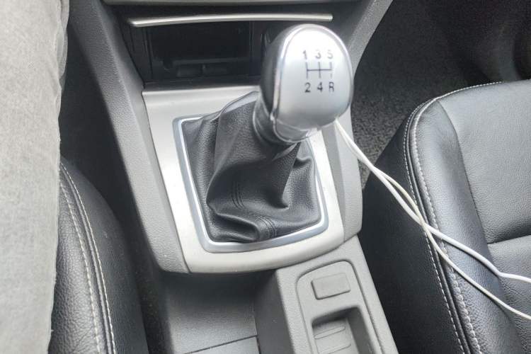 Used Ford Focus 2011 Hatchback 1.8L Manual Classic Model Gear Lever