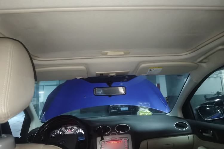 Used Ford Focus 2011 Hatchback 1.8L Automatic Fashion Edition Headliner