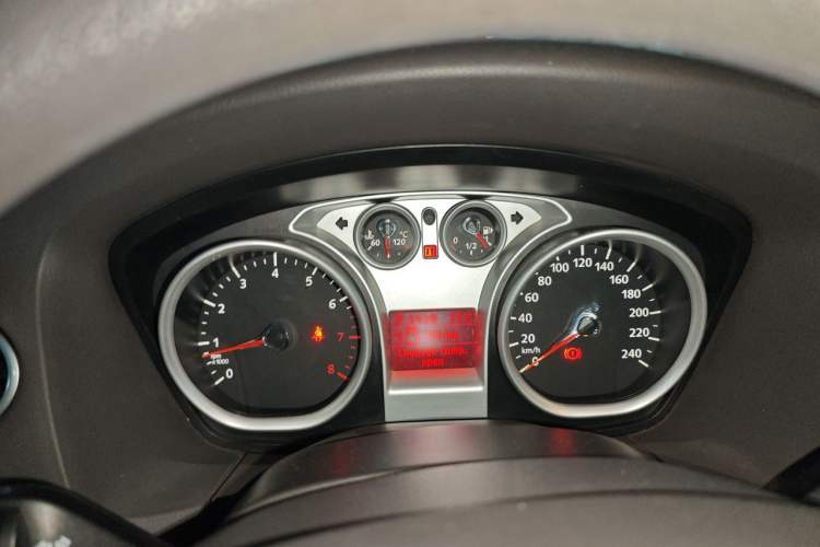 Used Ford Focus 2011 Sedan 1.8L Automatic Fashion Edition Instrument Cluster