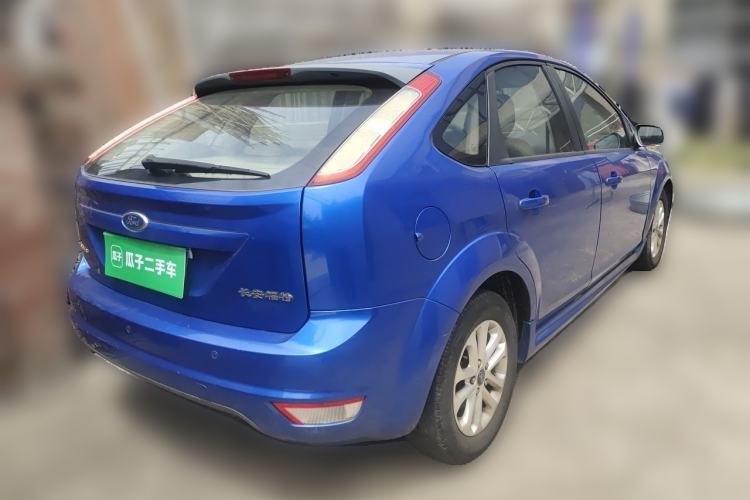 Used Ford Focus 2011 Hatchback 1.8L Automatic Fashion Edition Rear Right 45 Deg