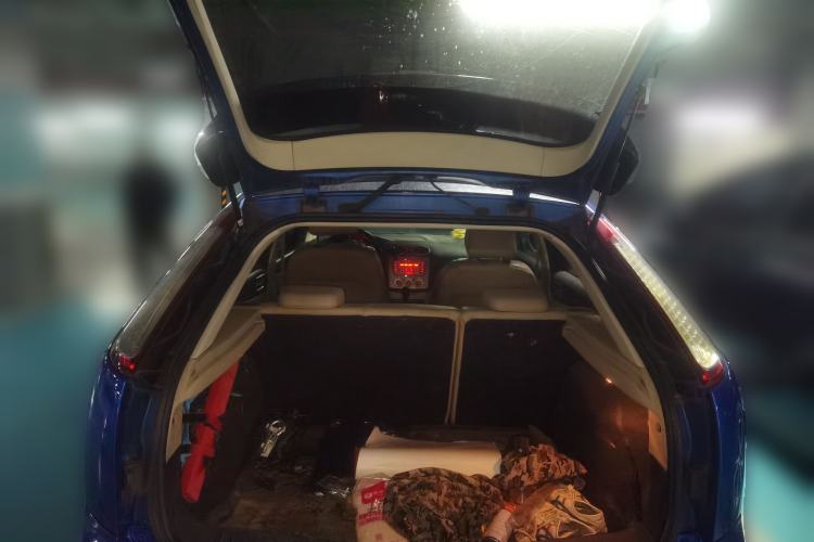 Used Ford Focus 2011 Hatchback 1.8L Automatic Fashion Edition Trunk