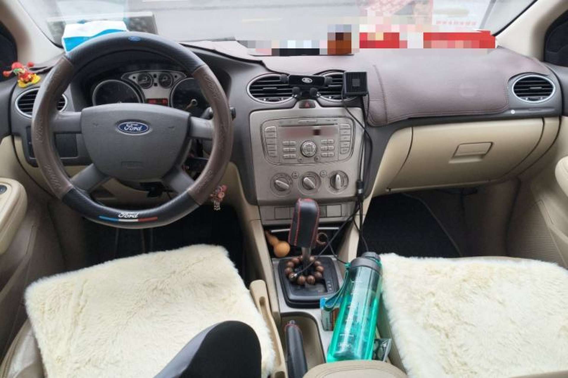 Used Ford Focus 2011 Hatchback 1.8L Automatic Fashion Edition Center Console