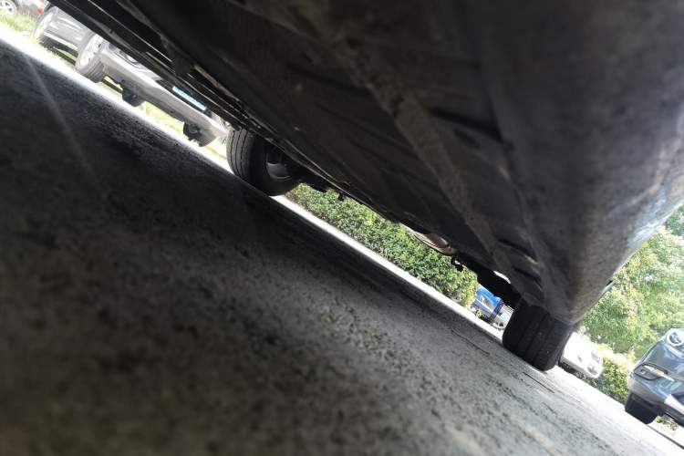 Used Ford Focus 2011 Hatchback 1.8L Automatic Fashion Edition Chassis Front Left