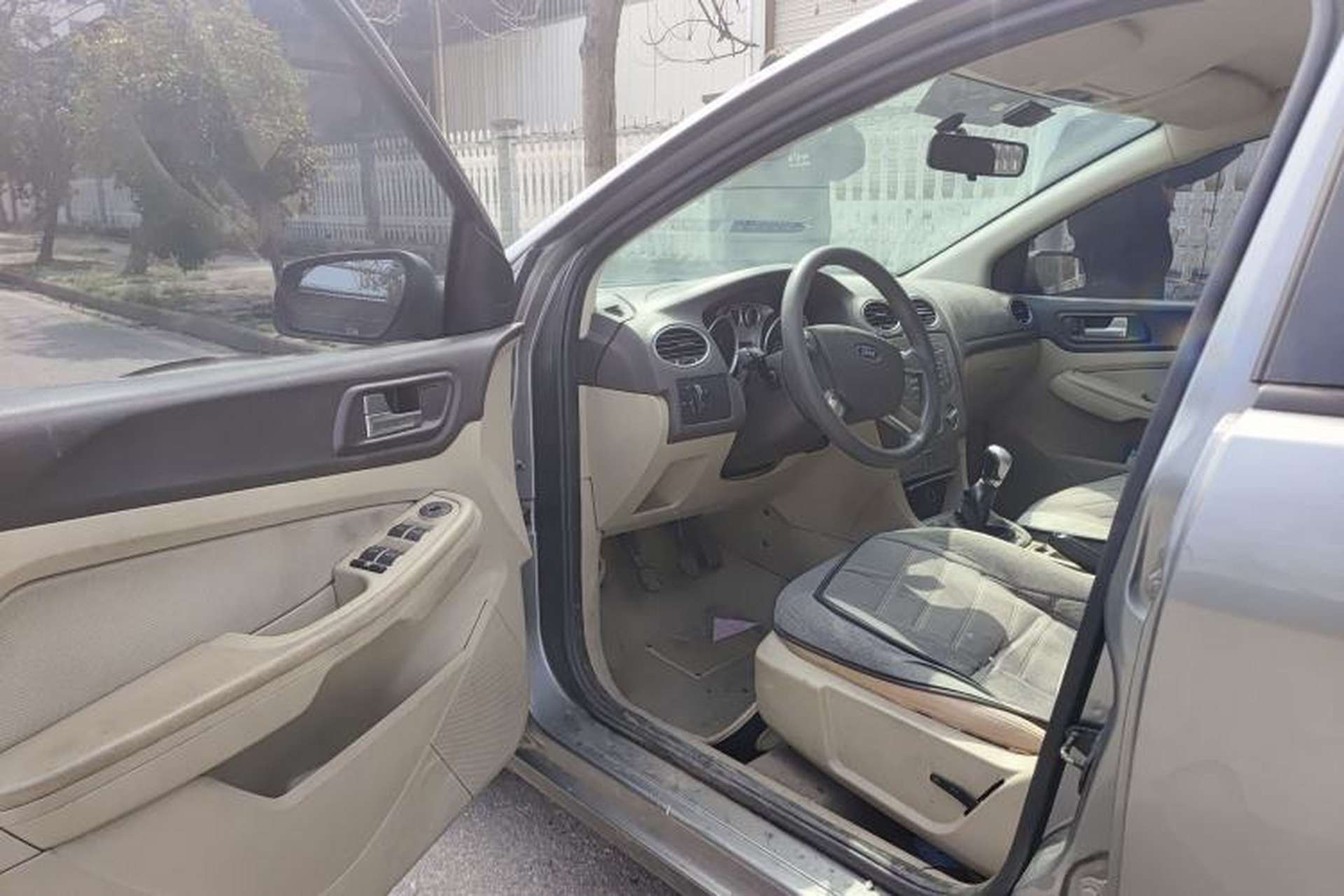 Used Ford Focus 2011 Sedan 1.8L Manual Classic Model Driver Seat