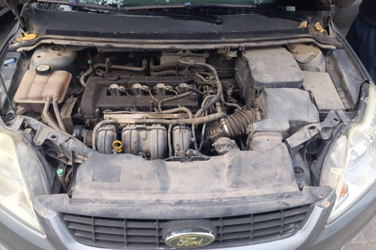Used Ford Focus 2011 Sedan 1.8L Automatic Fashion Edition Engine Bay