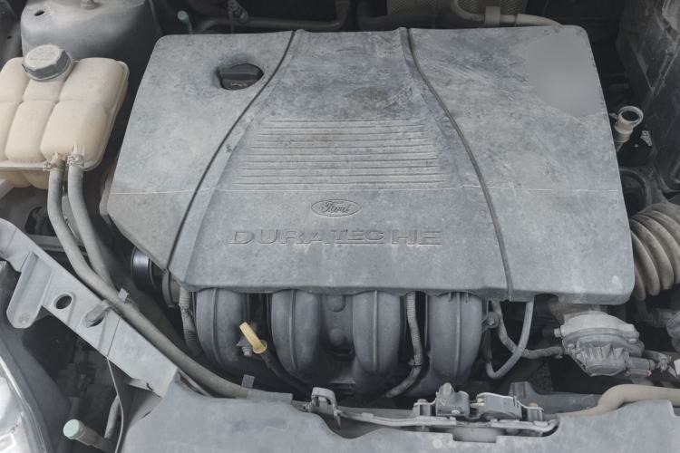 Used Ford Focus 2011 Sedan 1.8L Automatic Fashion Edition Engine Bay