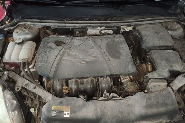 Used Ford Focus 2011 Sedan 1.8L Automatic Fashion Edition Engine Bay