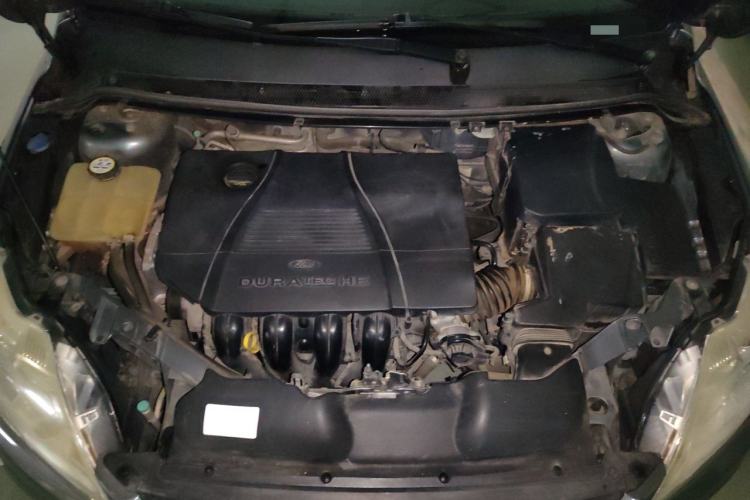 Used Ford Focus 2011 Sedan 1.8L Manual Comfort Model Engine Bay