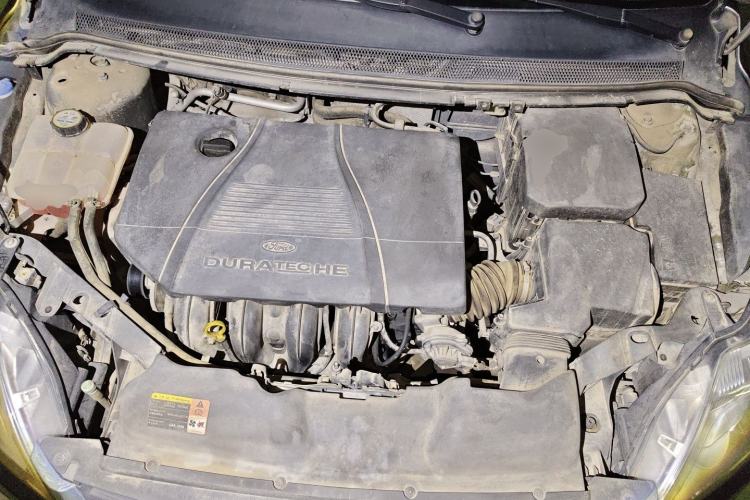 Used Ford Focus 2011 Sedan 1.8L Automatic Fashion Edition Engine Bay
