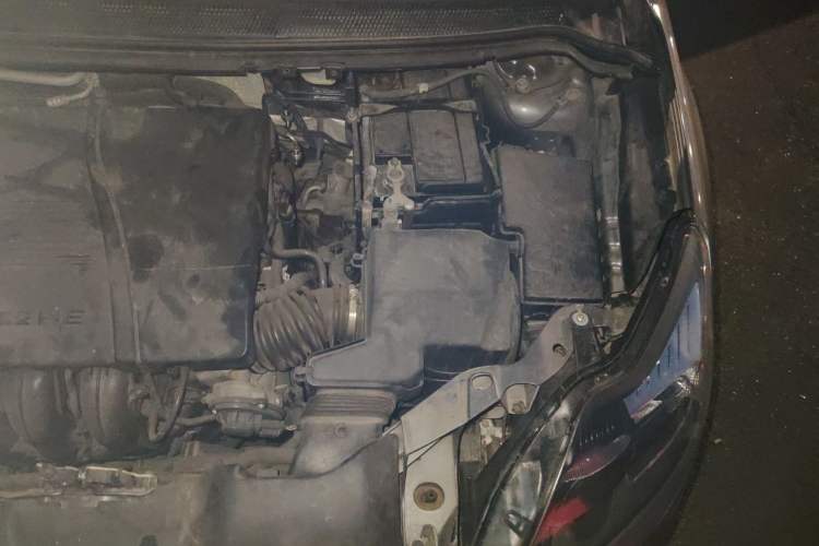 Used Ford Focus 2011 Hatchback 1.8L Automatic Fashion Edition Engine Bay Left