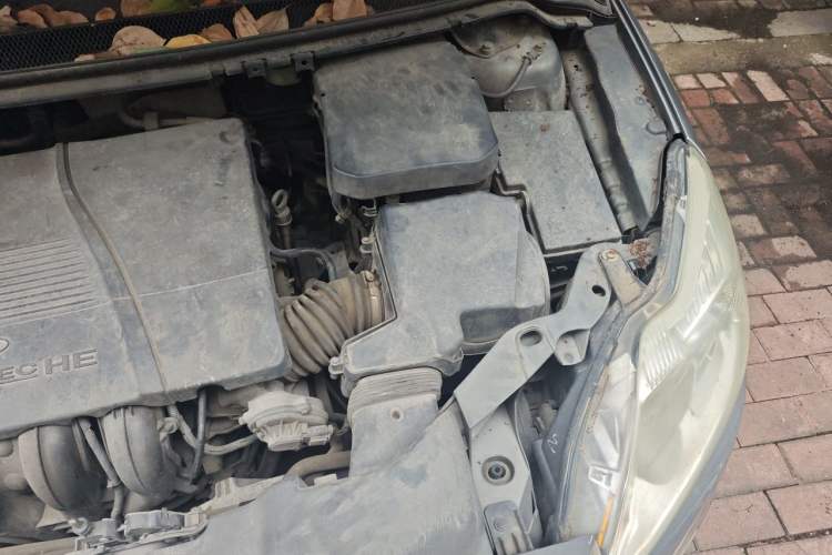 Used Ford Focus 2011 Sedan 1.8L Automatic Fashion Edition Engine Bay Left