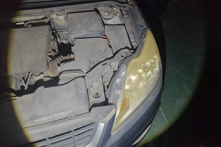 Used Ford Focus 2011 Sedan 1.8L Automatic Fashion Edition Engine Bay Left
